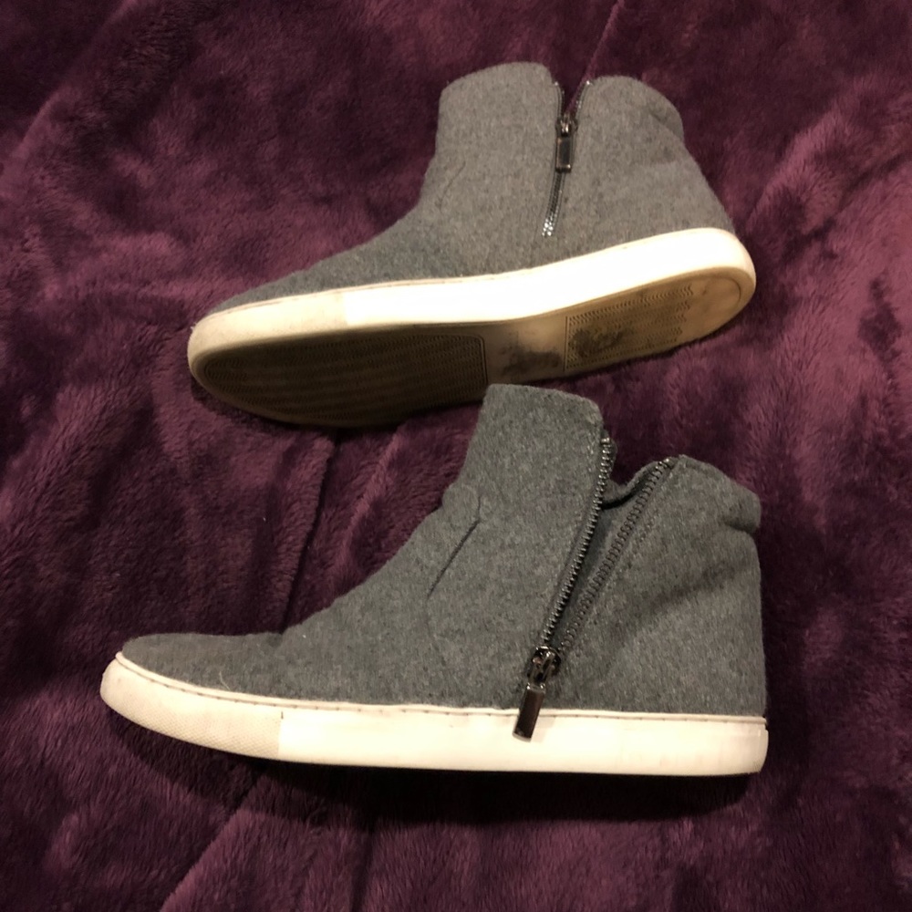 Kenneth Cole High Top Zipper Sneakers- Sz. 9.5